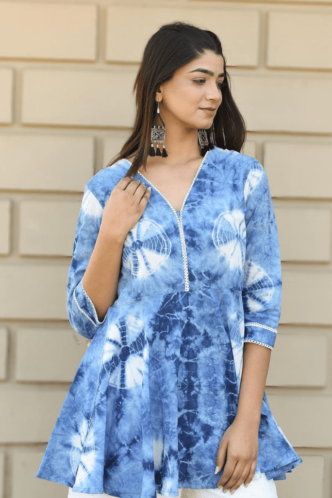 Beautiful Tie-dye Kurti. | Tie dye dress, Casual frocks, Cotton kurti  designs